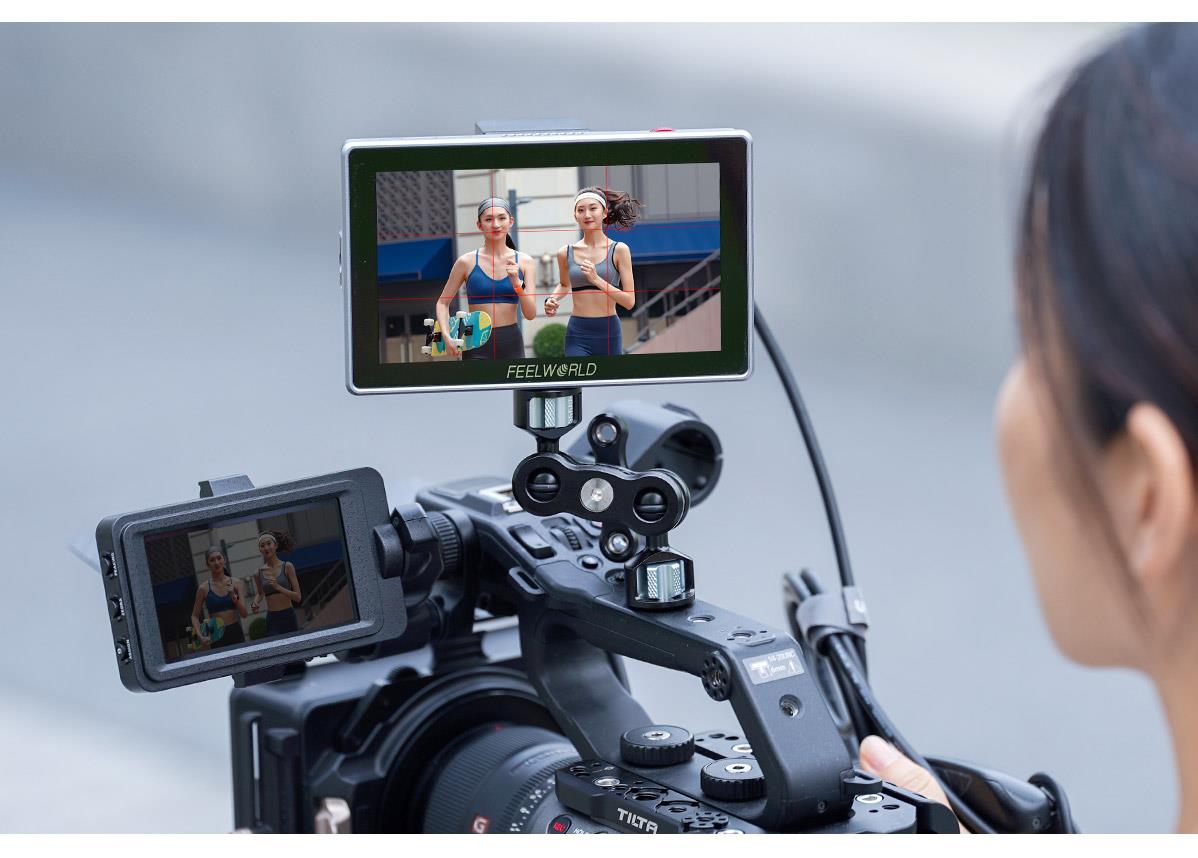 daylight viewable monitor